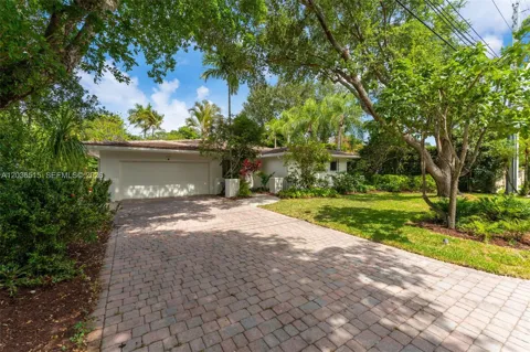 7711 SW 47th Ave