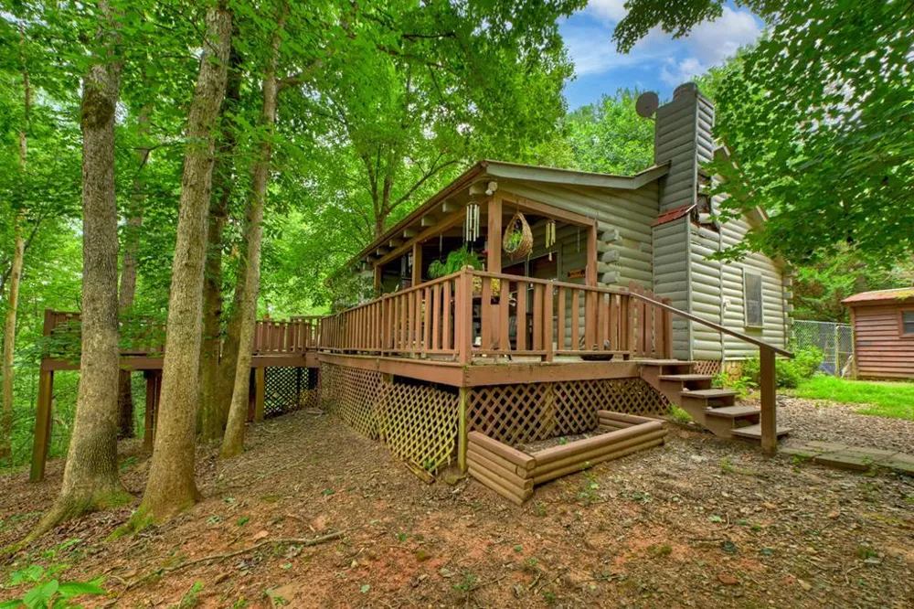 137 Welch Lane Copperhill, TN 37317