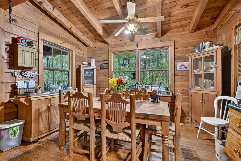 137 Welch Lane Copperhill, TN 37317