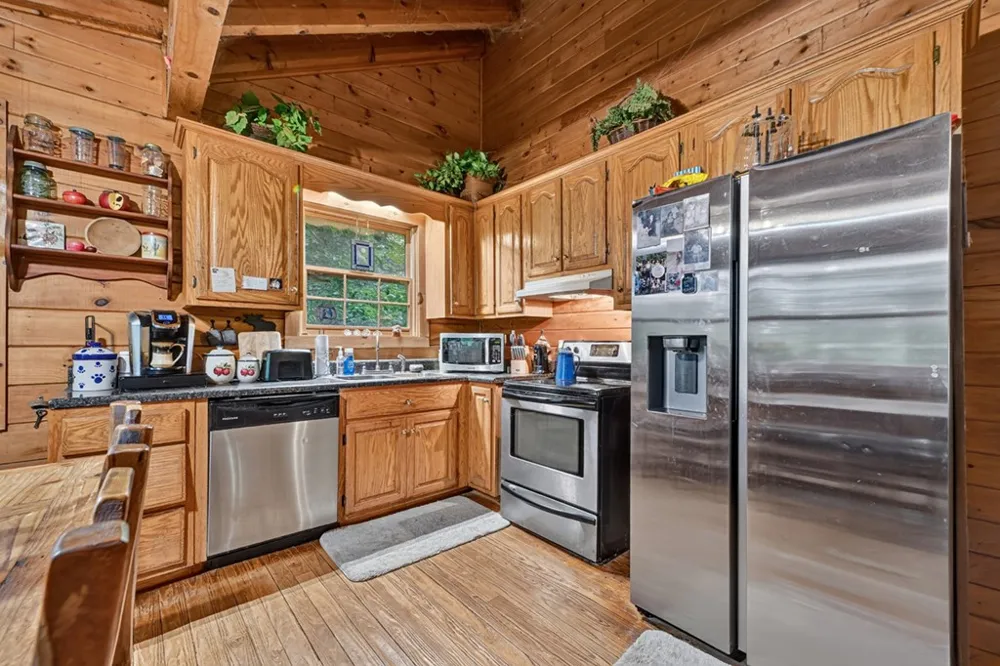 137 Welch Lane Copperhill, TN 37317