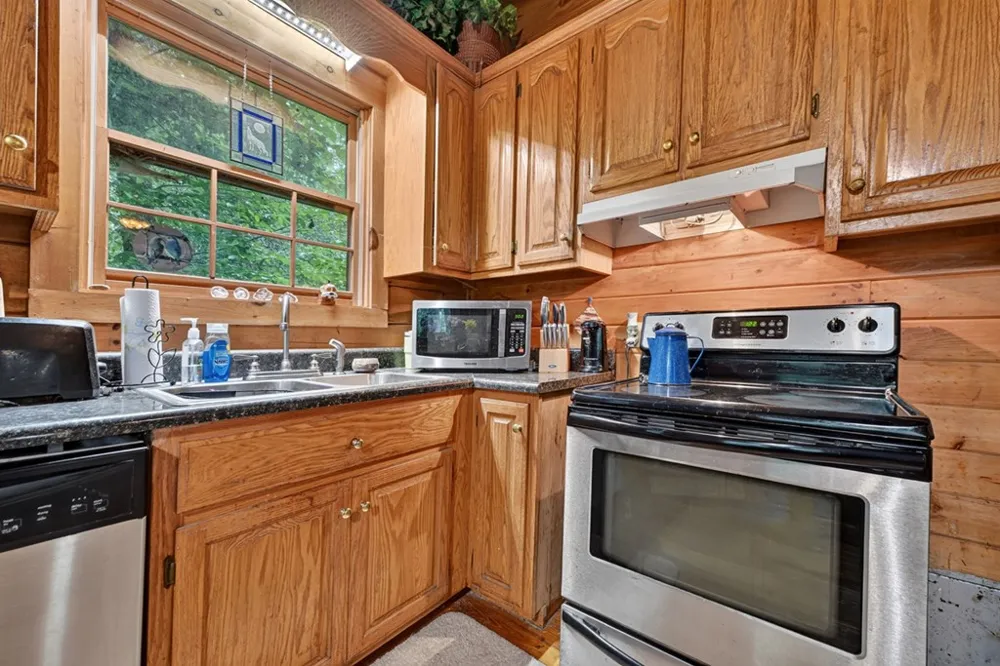 137 Welch Lane Copperhill, TN 37317