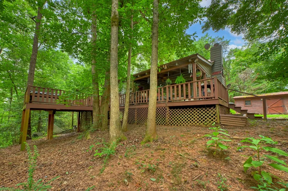 137 Welch Lane Copperhill, TN 37317