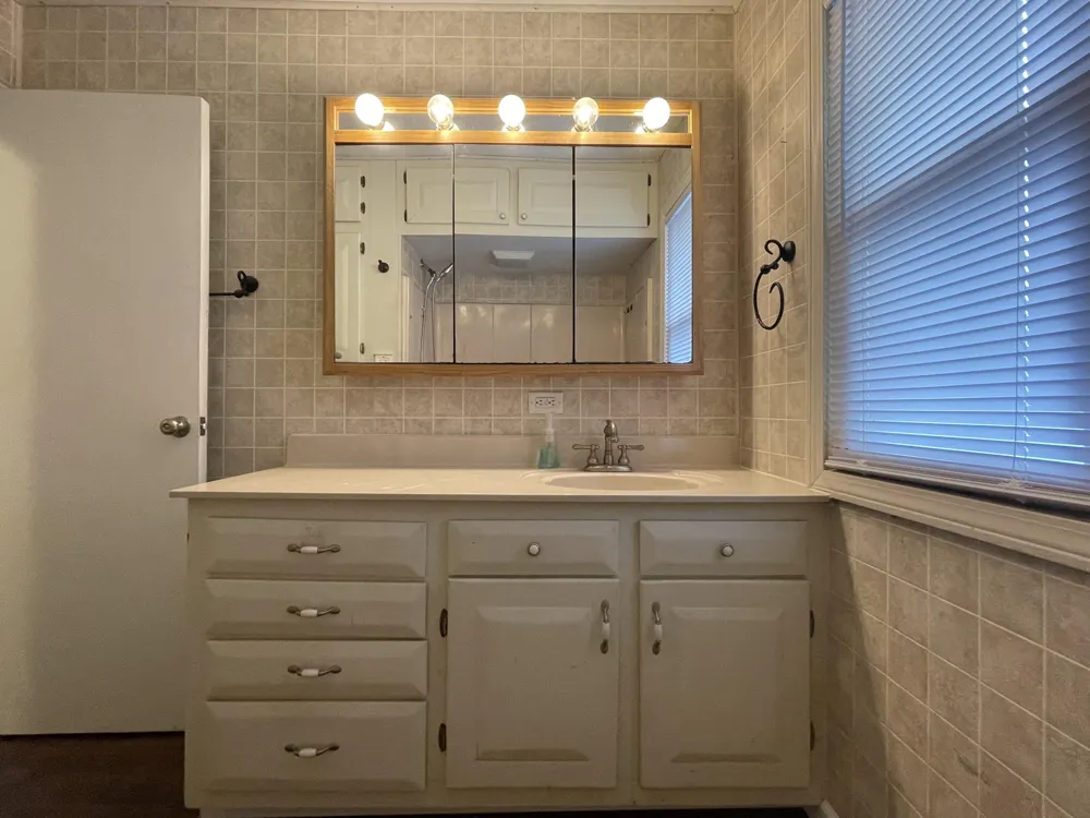 2809 Lois Street Portage, IN 46368