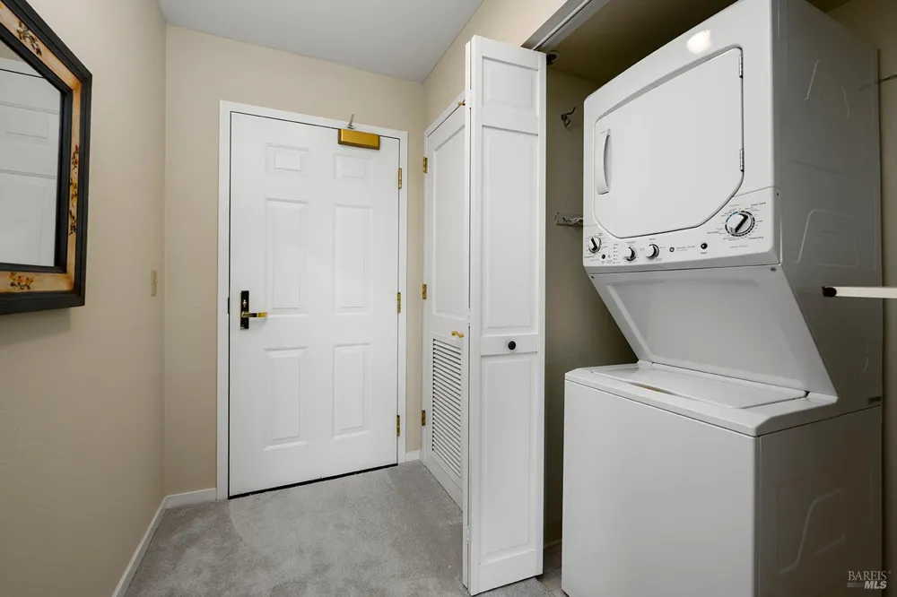 100 Thorndale Drive ##343 San Rafael, CA 94903