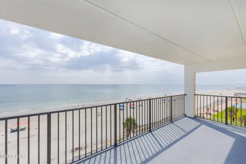 3807 S Atlantic Avenue #503