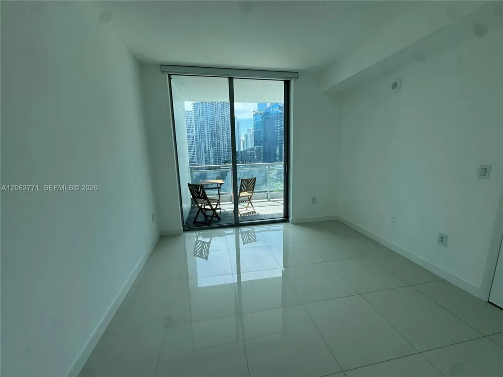90 SW 3rd St #2314 Miami, FL 33130