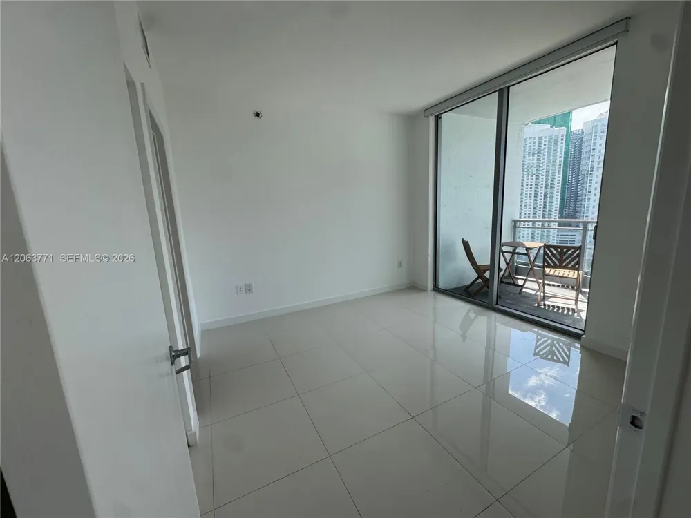 90 SW 3rd St #2314 Miami, FL 33130