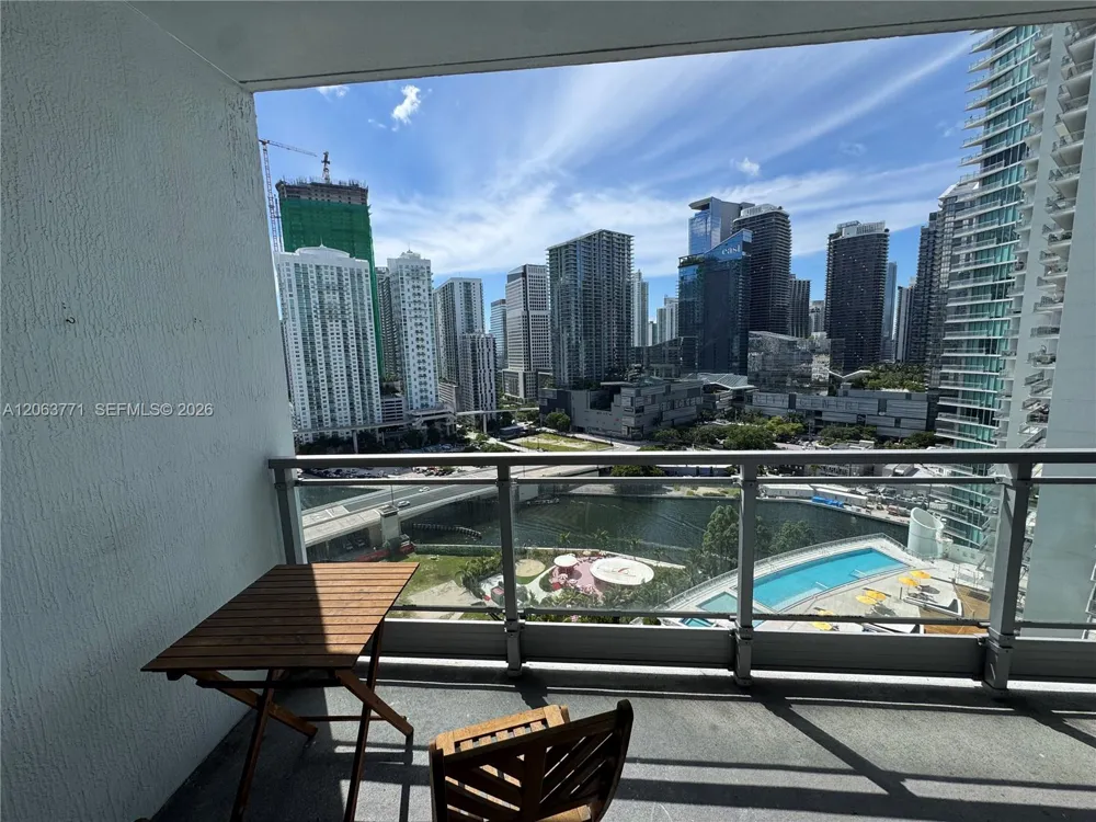 90 SW 3rd St #2314 Miami, FL 33130