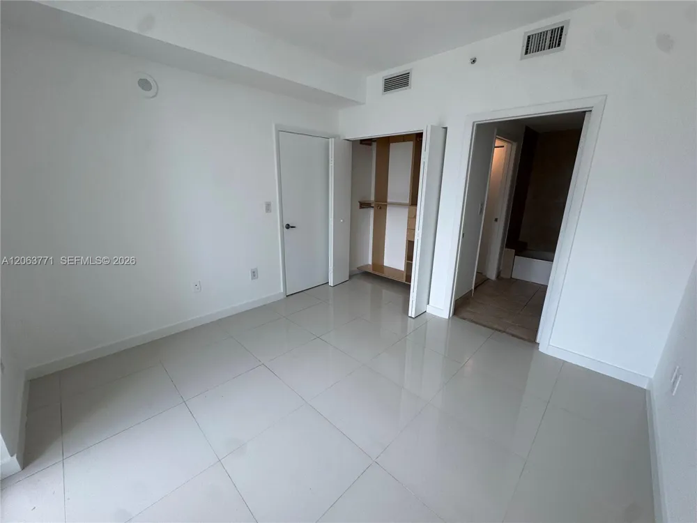 90 SW 3rd St #2314 Miami, FL 33130