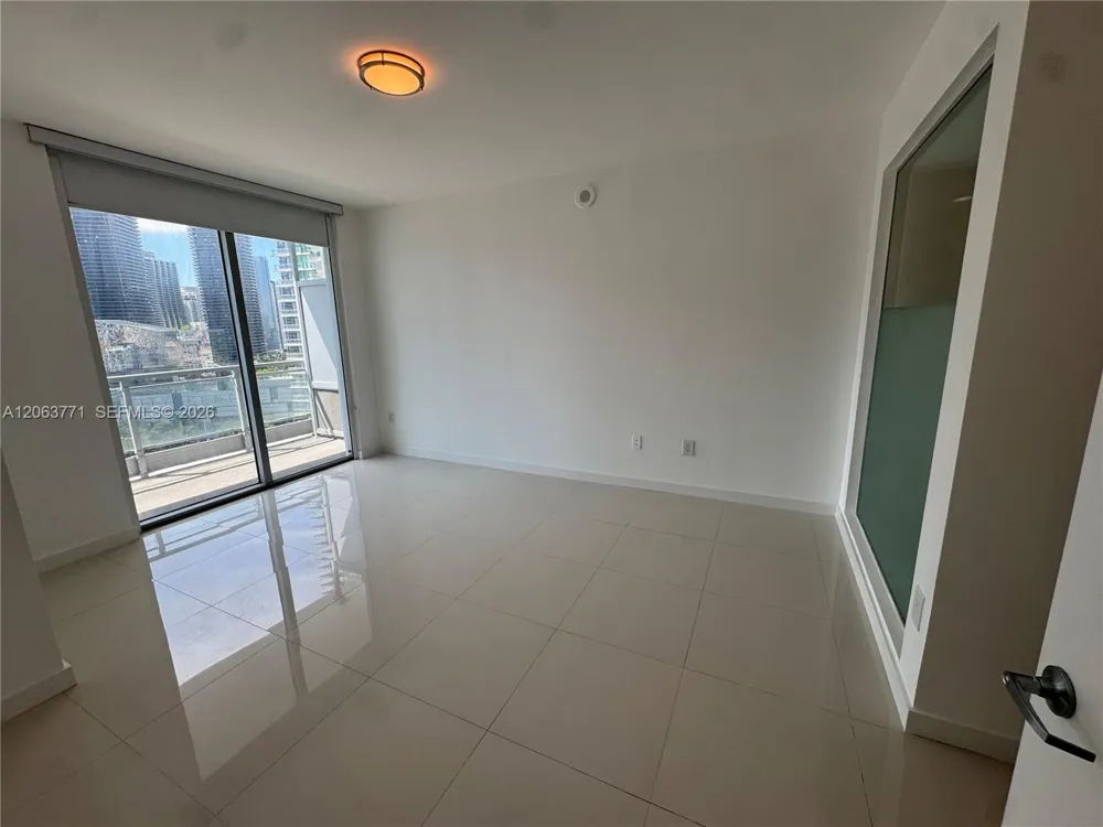 90 SW 3rd St #2314 Miami, FL 33130