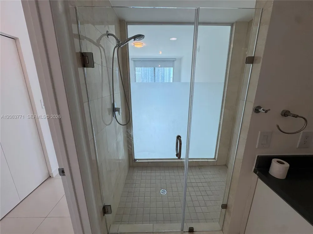 90 SW 3rd St #2314 Miami, FL 33130