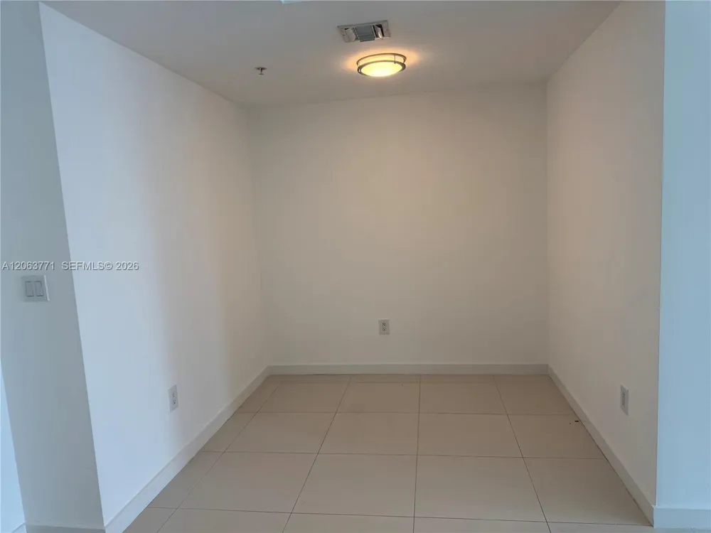 90 SW 3rd St #2314 Miami, FL 33130