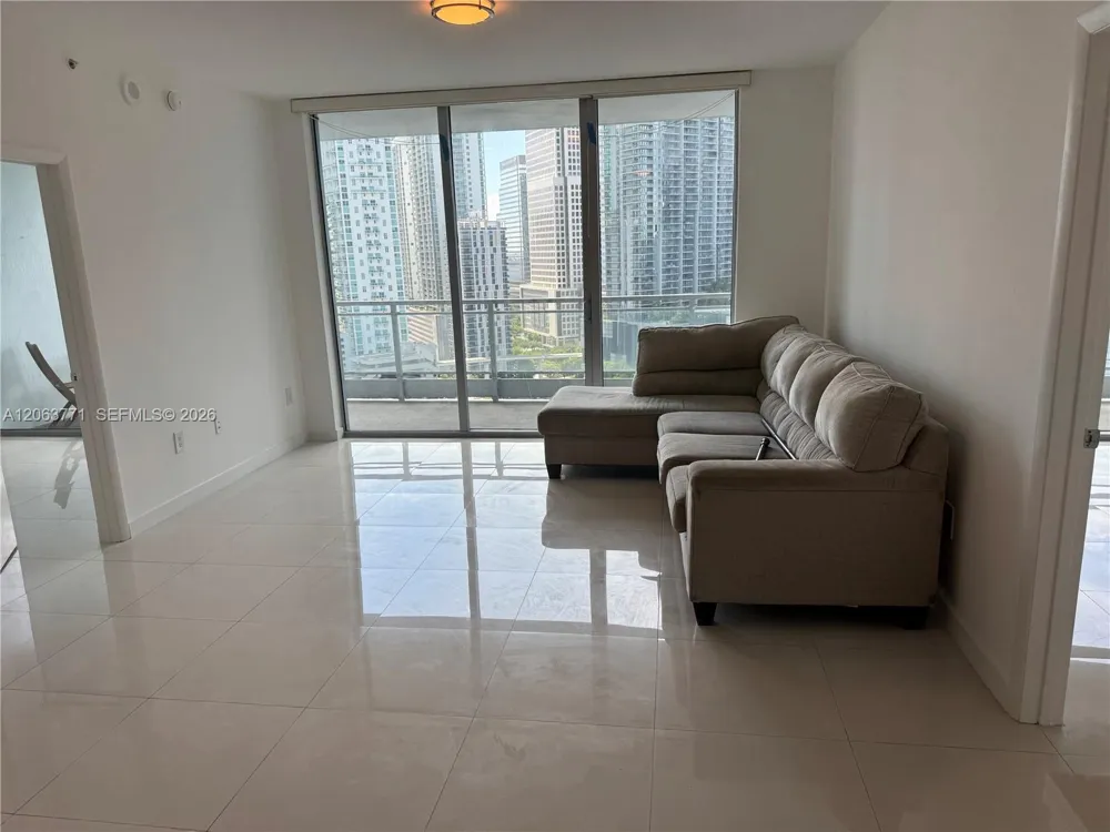 90 SW 3rd St #2314 Miami, FL 33130