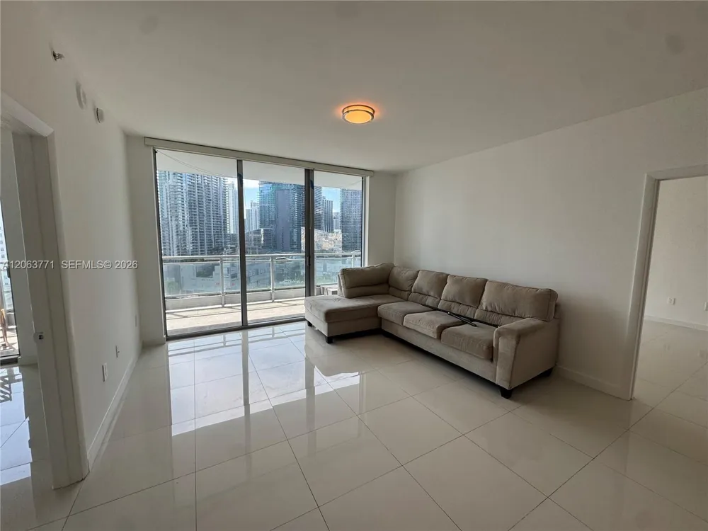 90 SW 3rd St #2314 Miami, FL 33130