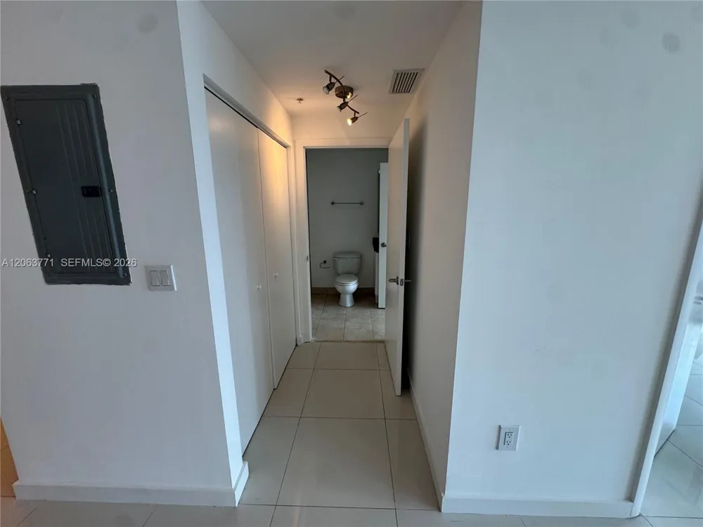 90 SW 3rd St #2314 Miami, FL 33130