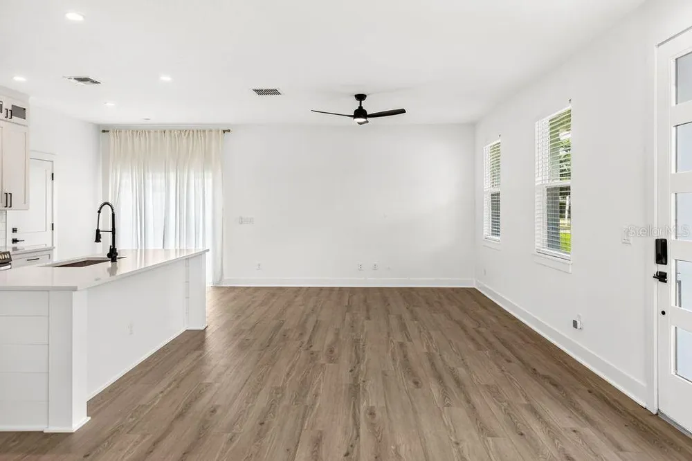 1999 PEEL AVE Orlando, FL 32806