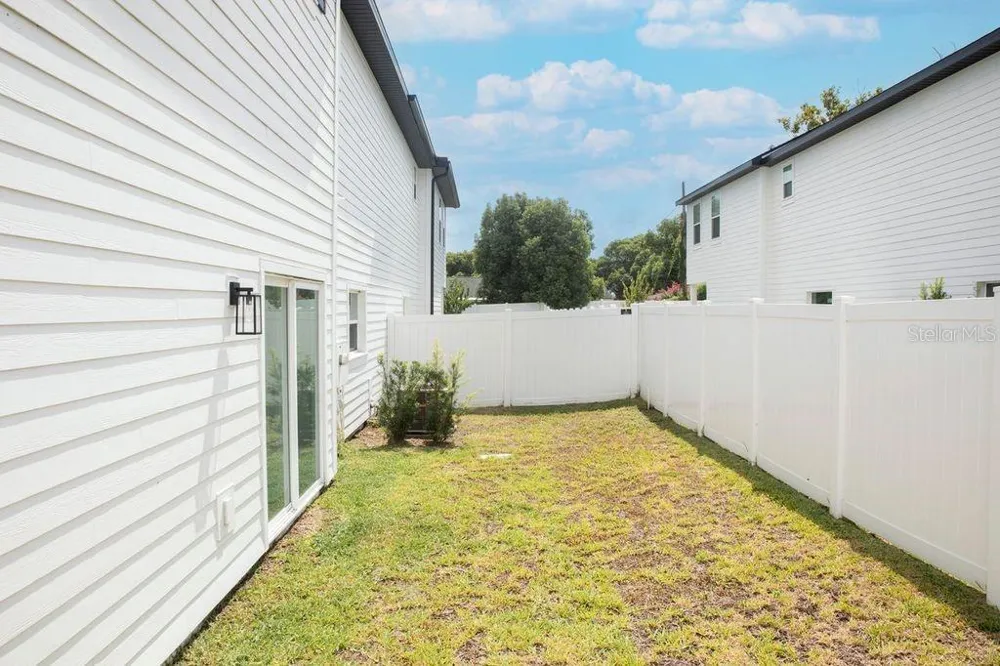 1999 PEEL AVE Orlando, FL 32806