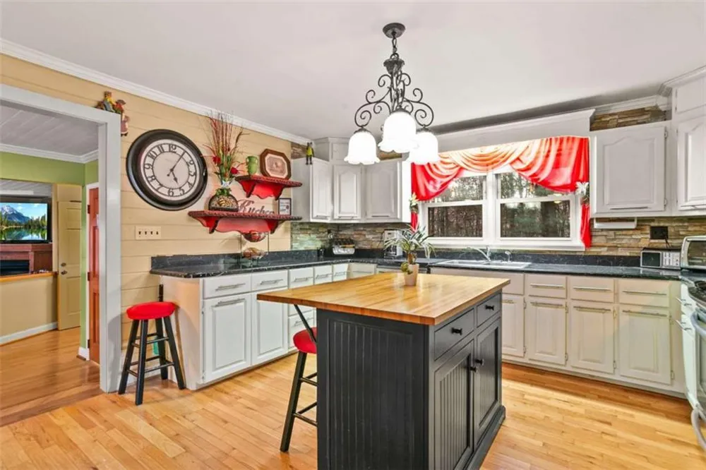 143 Kaely Drive Mineral Bluff, GA 30559