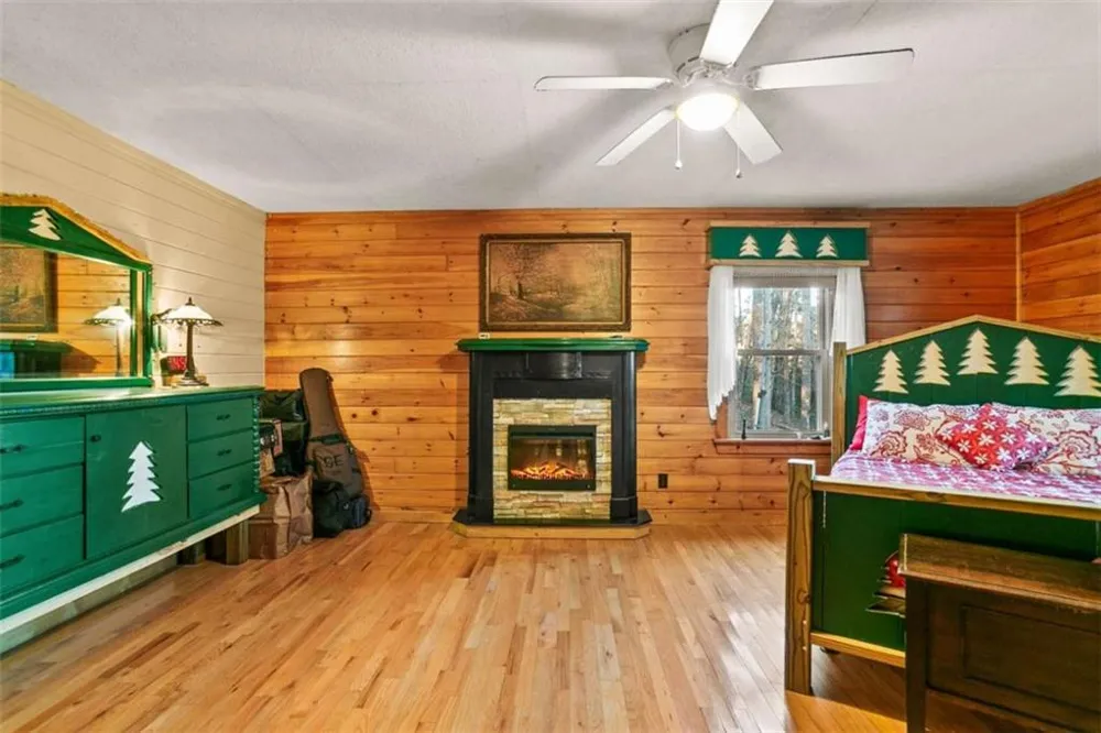 143 Kaely Drive Mineral Bluff, GA 30559