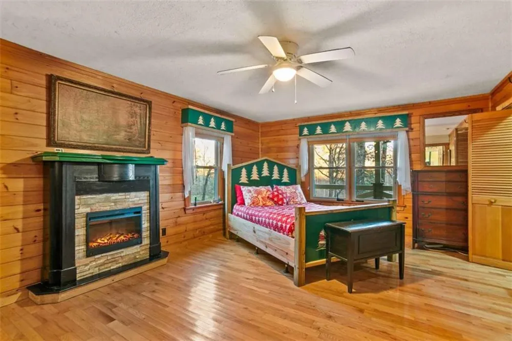 143 Kaely Drive Mineral Bluff, GA 30559