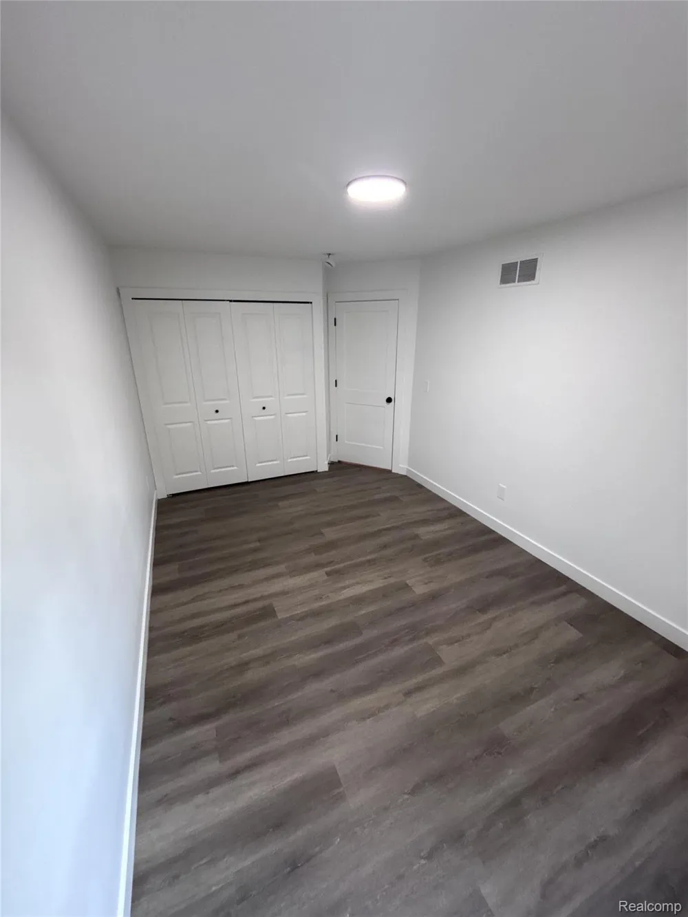 375 W Hayes Avenue Hazel Park City, MI 48030
