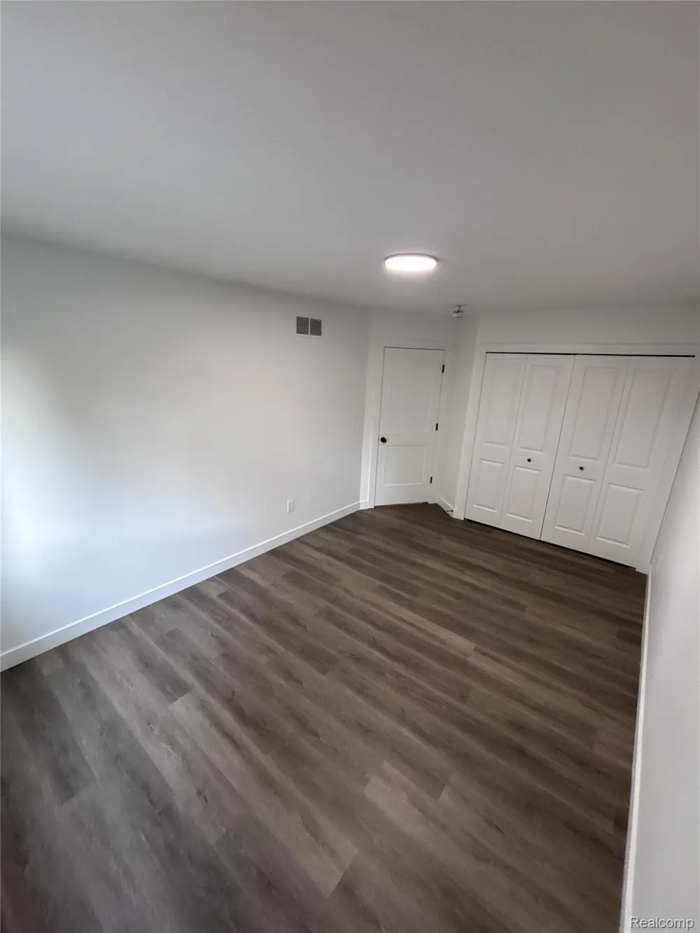 375 W Hayes Avenue Hazel Park City, MI 48030