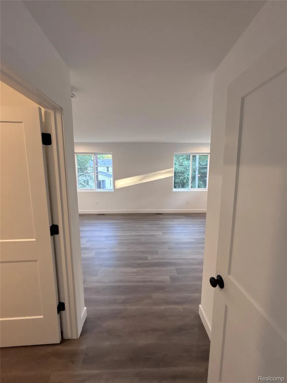 375 W Hayes Avenue Hazel Park City, MI 48030