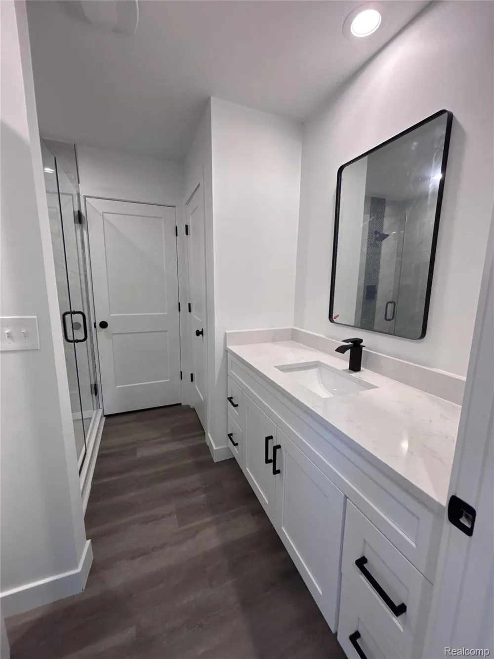 375 W Hayes Avenue Hazel Park City, MI 48030
