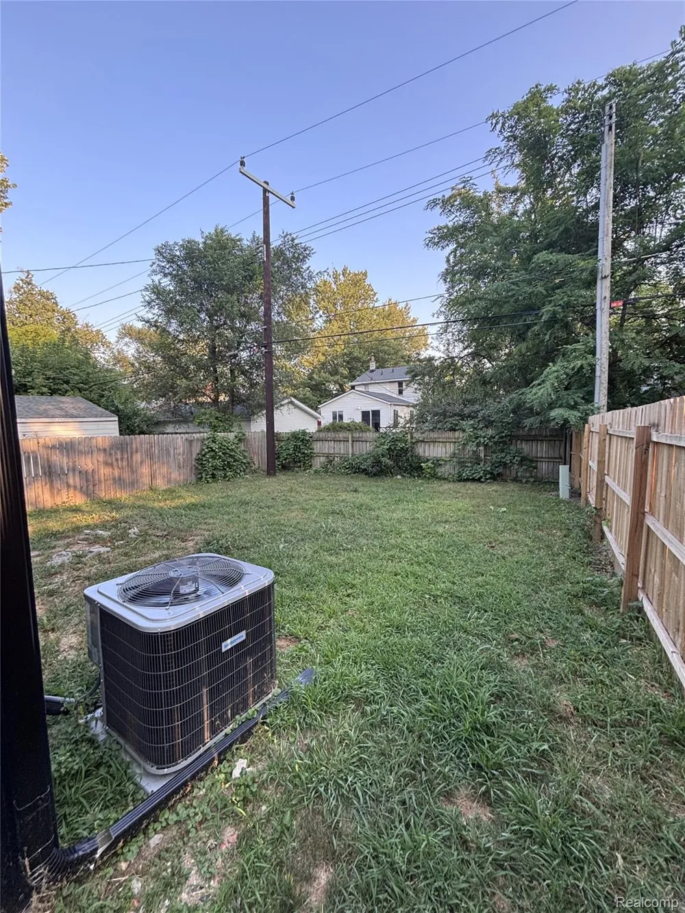 375 W Hayes Avenue Hazel Park City, MI 48030