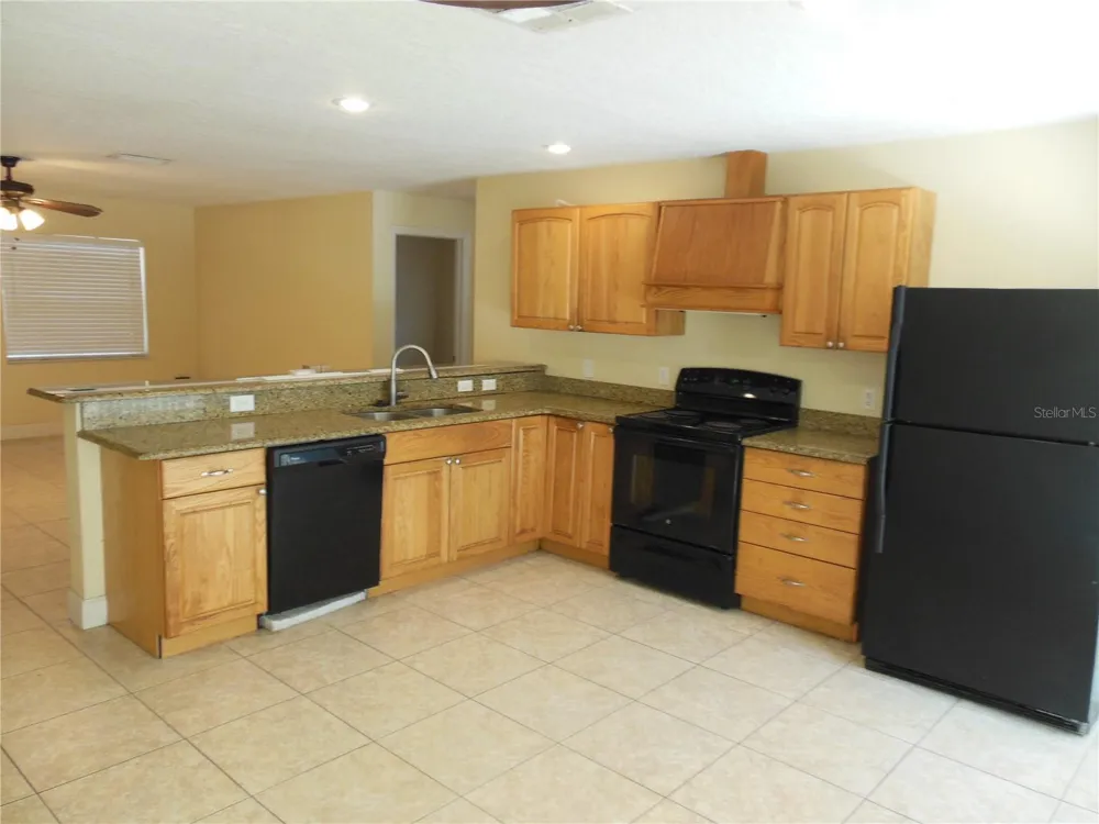 213 BUTTONWOOD AVENUE Winter Springs, FL 32708