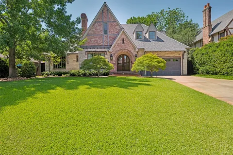 5638 Greenbrier Drive