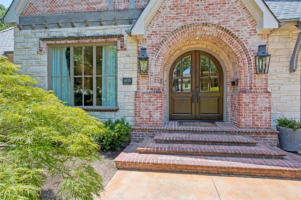 5638 Greenbrier Drive Dallas, TX 75209