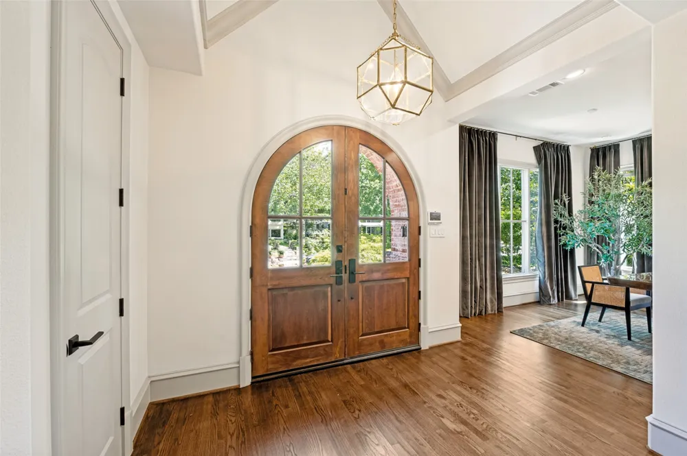 5638 Greenbrier Drive Dallas, TX 75209