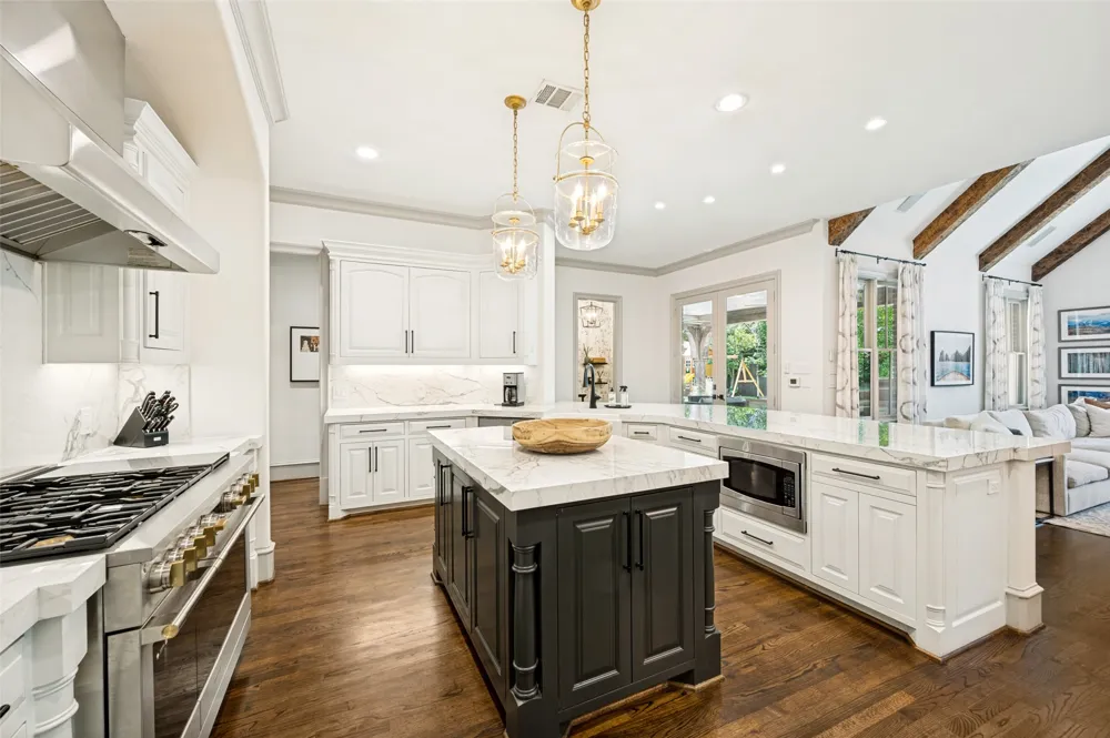 5638 Greenbrier Drive Dallas, TX 75209
