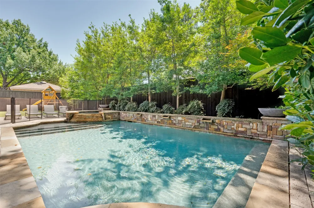 5638 Greenbrier Drive Dallas, TX 75209