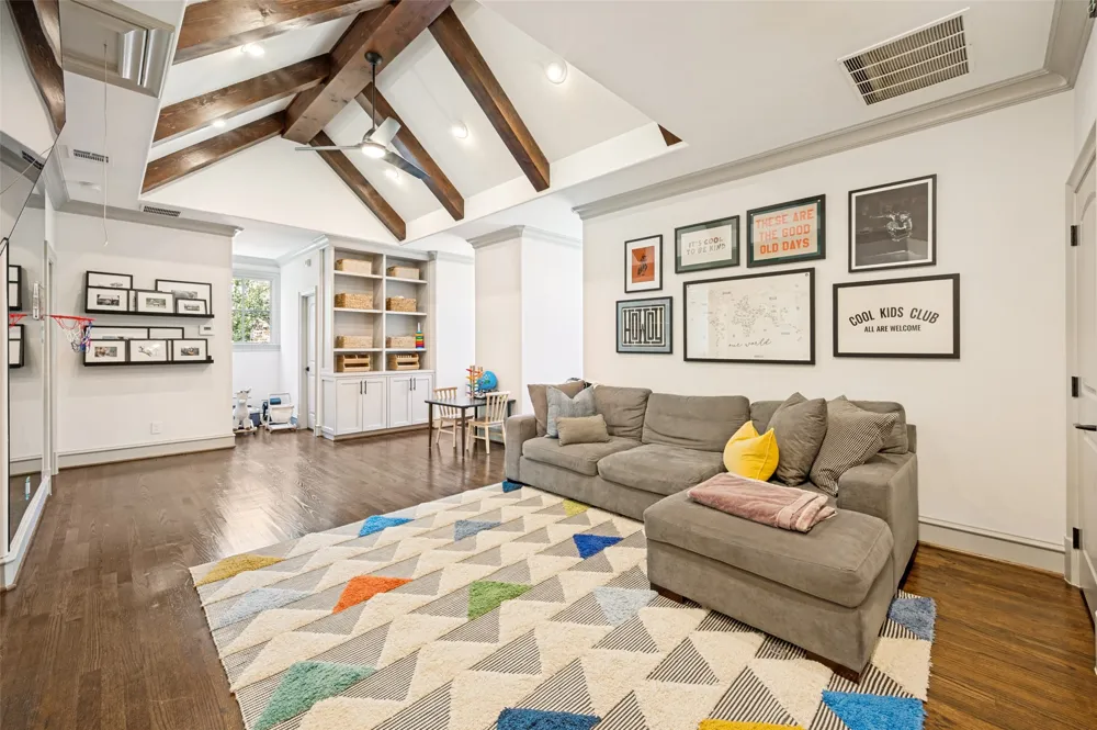 5638 Greenbrier Drive Dallas, TX 75209