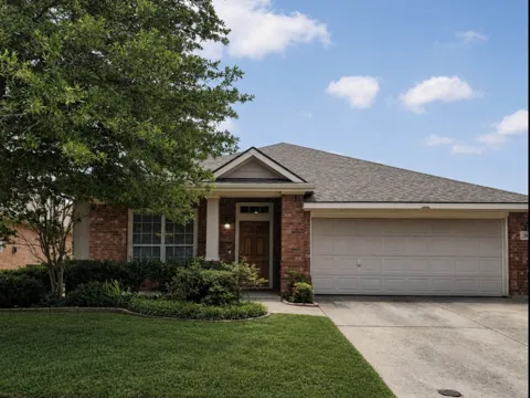 2817 Bentwood Way