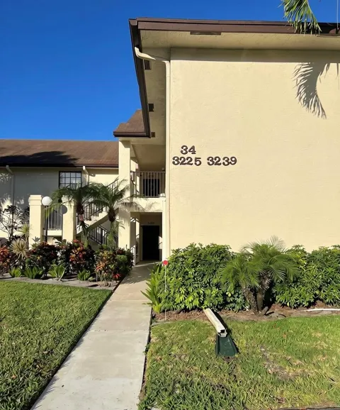 3237 Jog Park Drive