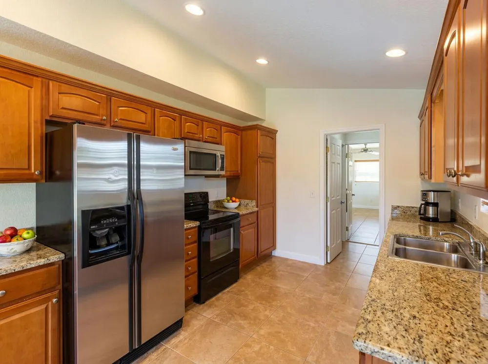 1240 Grandview Circle Royal Palm Beach, FL 33411