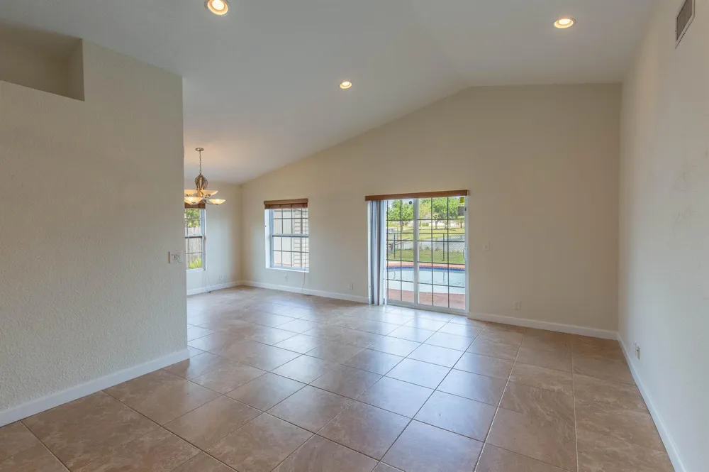 1240 Grandview Circle Royal Palm Beach, FL 33411