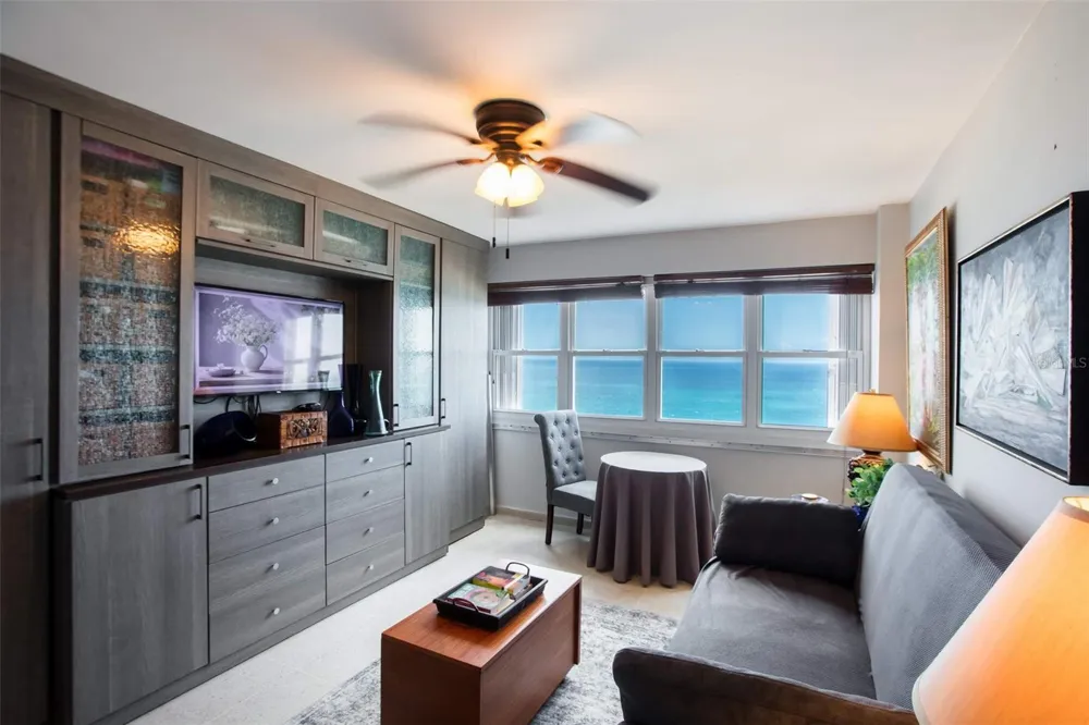 51 KING'S COURT STREET #9A San Juan, PR 00911