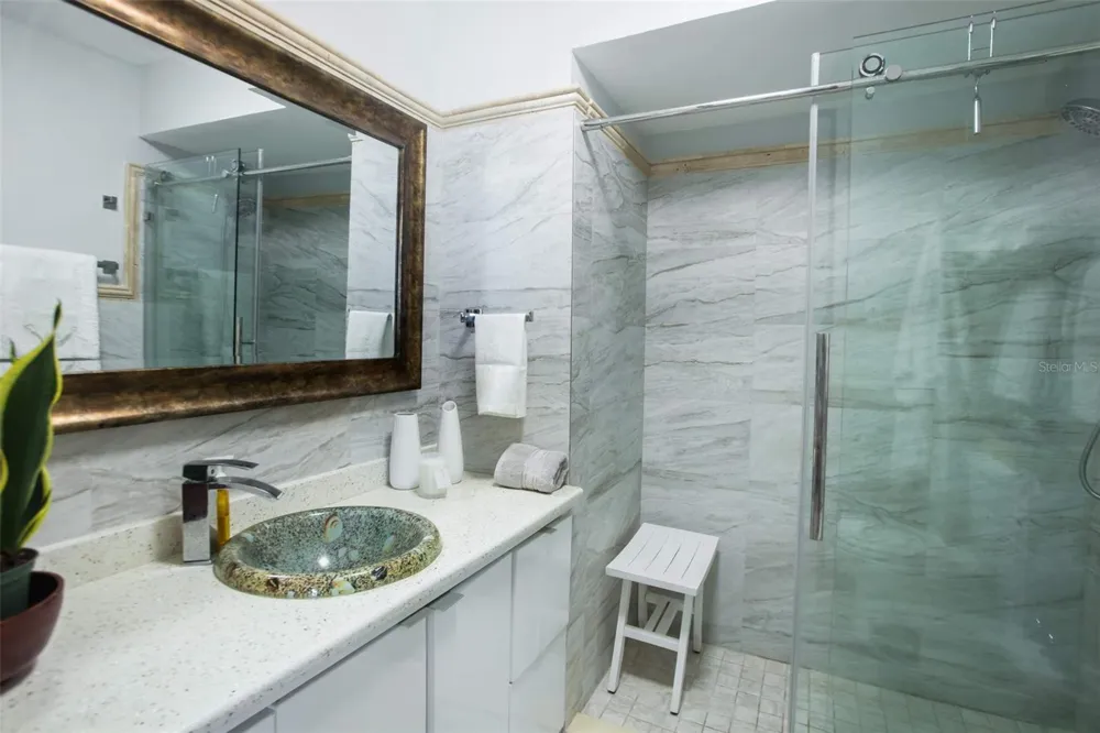 51 KING'S COURT STREET #9A San Juan, PR 00911
