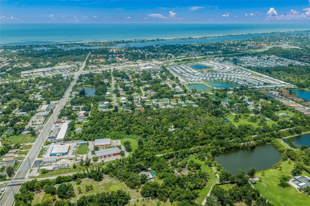 1210 TWIN LAKES AVENUE Nokomis, FL 34275