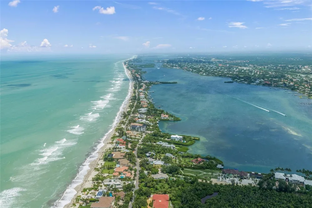 1210 TWIN LAKES AVENUE Nokomis, FL 34275