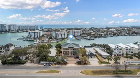 724 Harbor Boulevard #202