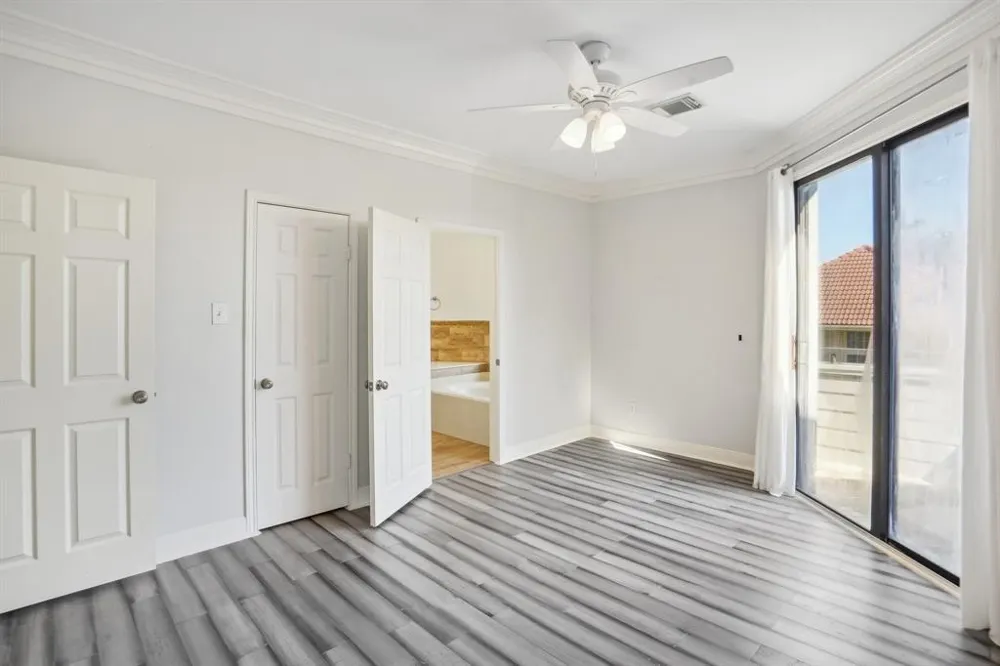 1725 Enterprise Avenue League City, TX 77573