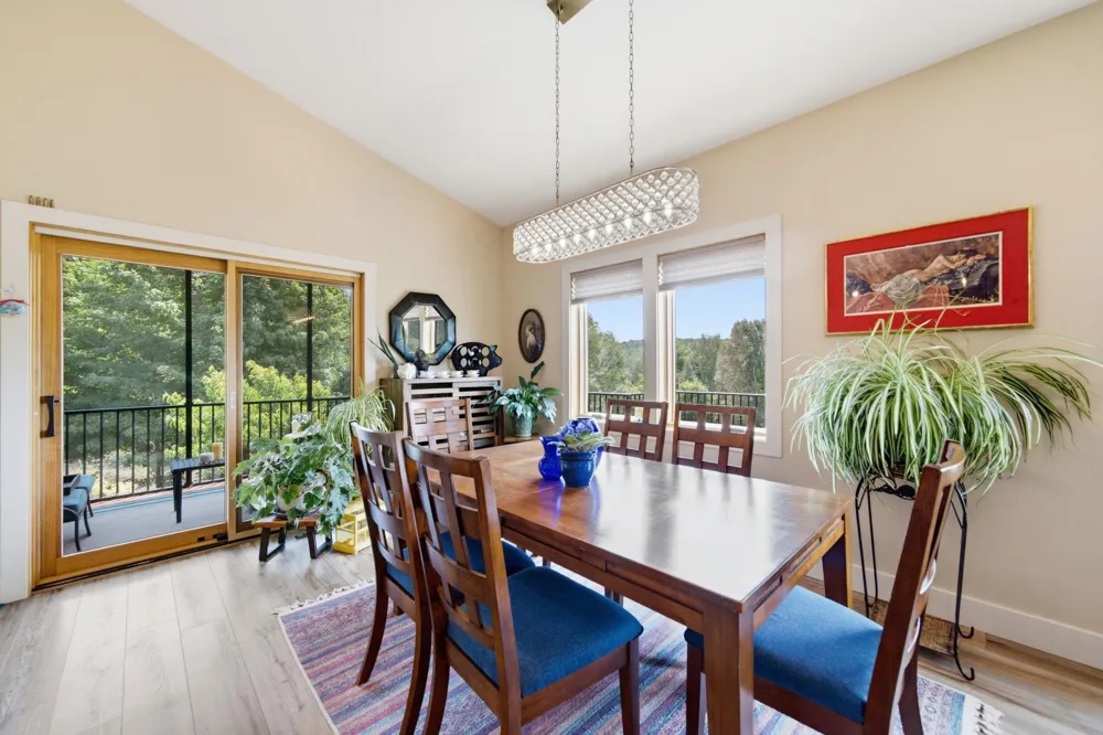 7684 Gerber Drive Leelanau Township, MI 49670