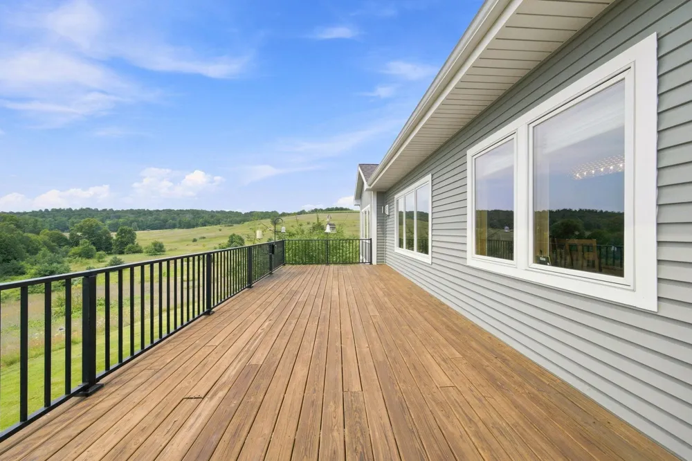 7684 Gerber Drive Leelanau Township, MI 49670