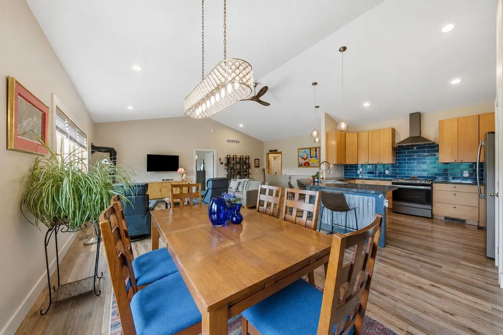7684 Gerber Drive Leelanau Township, MI 49670