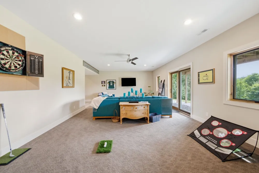 7684 Gerber Drive Leelanau Township, MI 49670